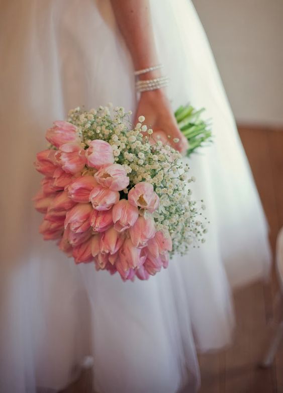You are currently viewing Esküvői dekorációban is használható virágok – Tavasz